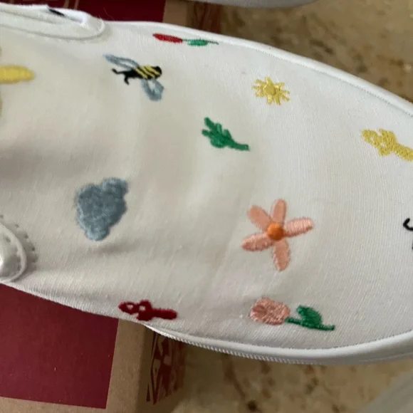 Vans  Size 8 Garden Party Women’s sneak, adorable and only worn once - Picture 6 of 6